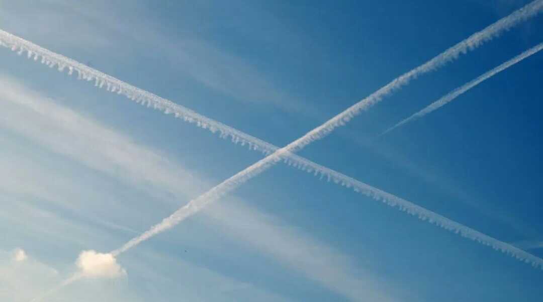 chemtrail.jpg